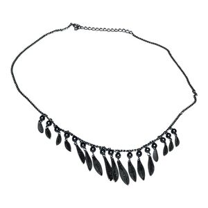 Chic Black Pendant Necklace